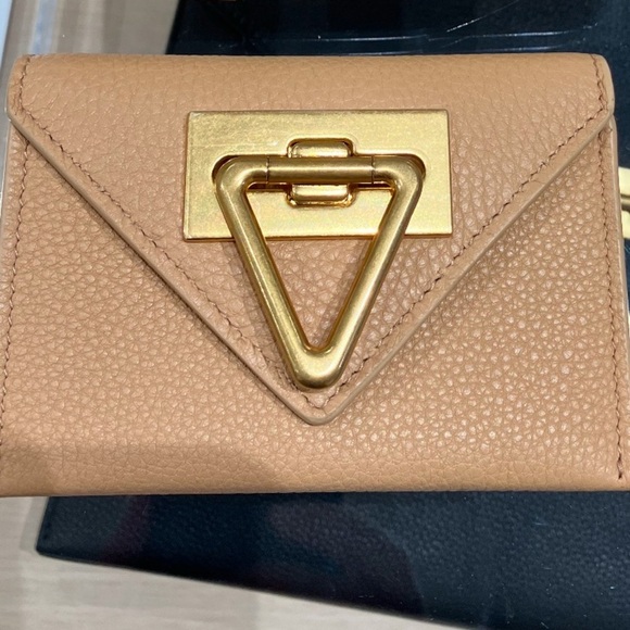 Bottega Veneta NIB Intrecciato Calf Leather Card Holder Almond Beige - Picture 2 of 6